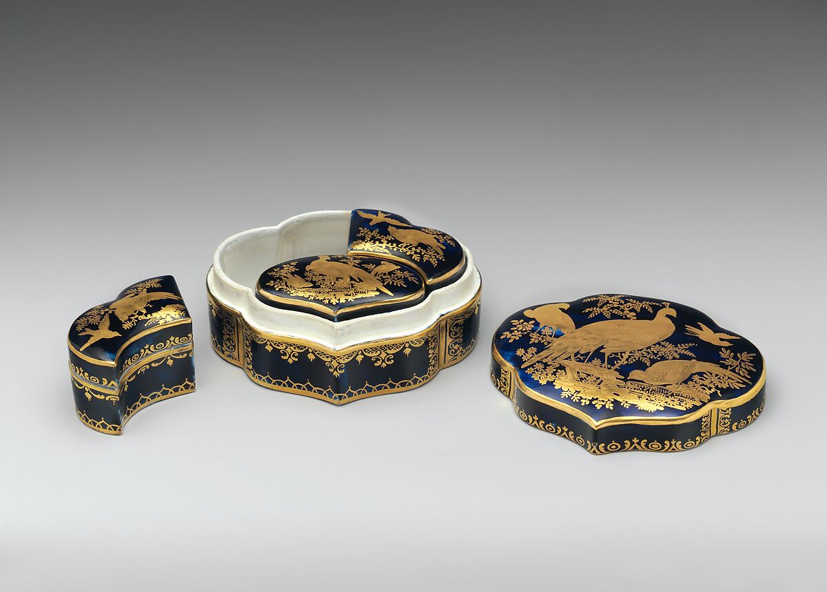 Toilet box containing three smaller boxes, Chelsea Porcelain Manufactory (British, 1744–1784), Soft-paste porcelain, Mazarin blue ground with gold decoration, British, Chelsea