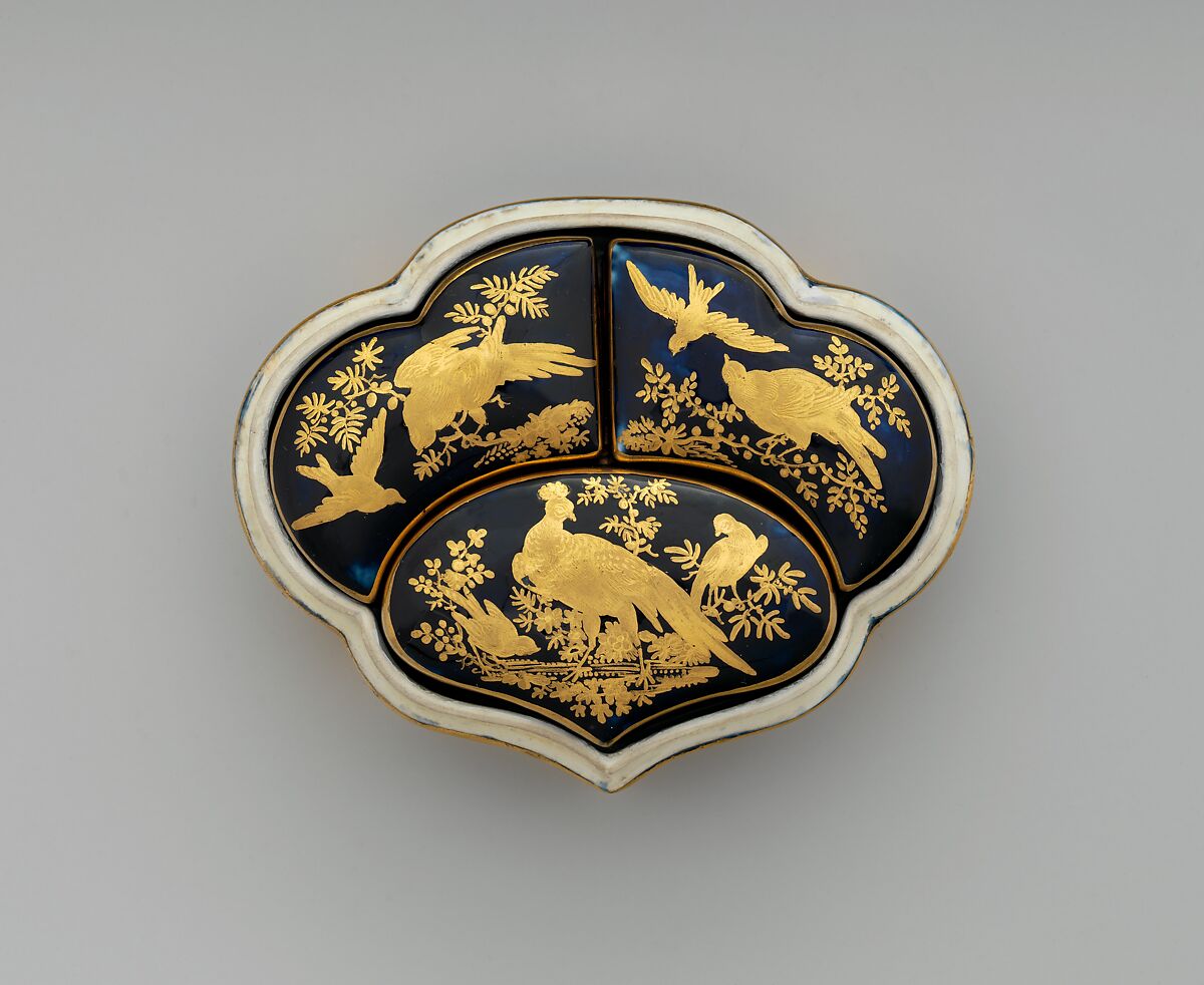 Toilet box containing three smaller boxes, Chelsea Porcelain Manufactory (British, 1744–1784), Soft-paste porcelain, Mazarin blue ground with gold decoration, British, Chelsea