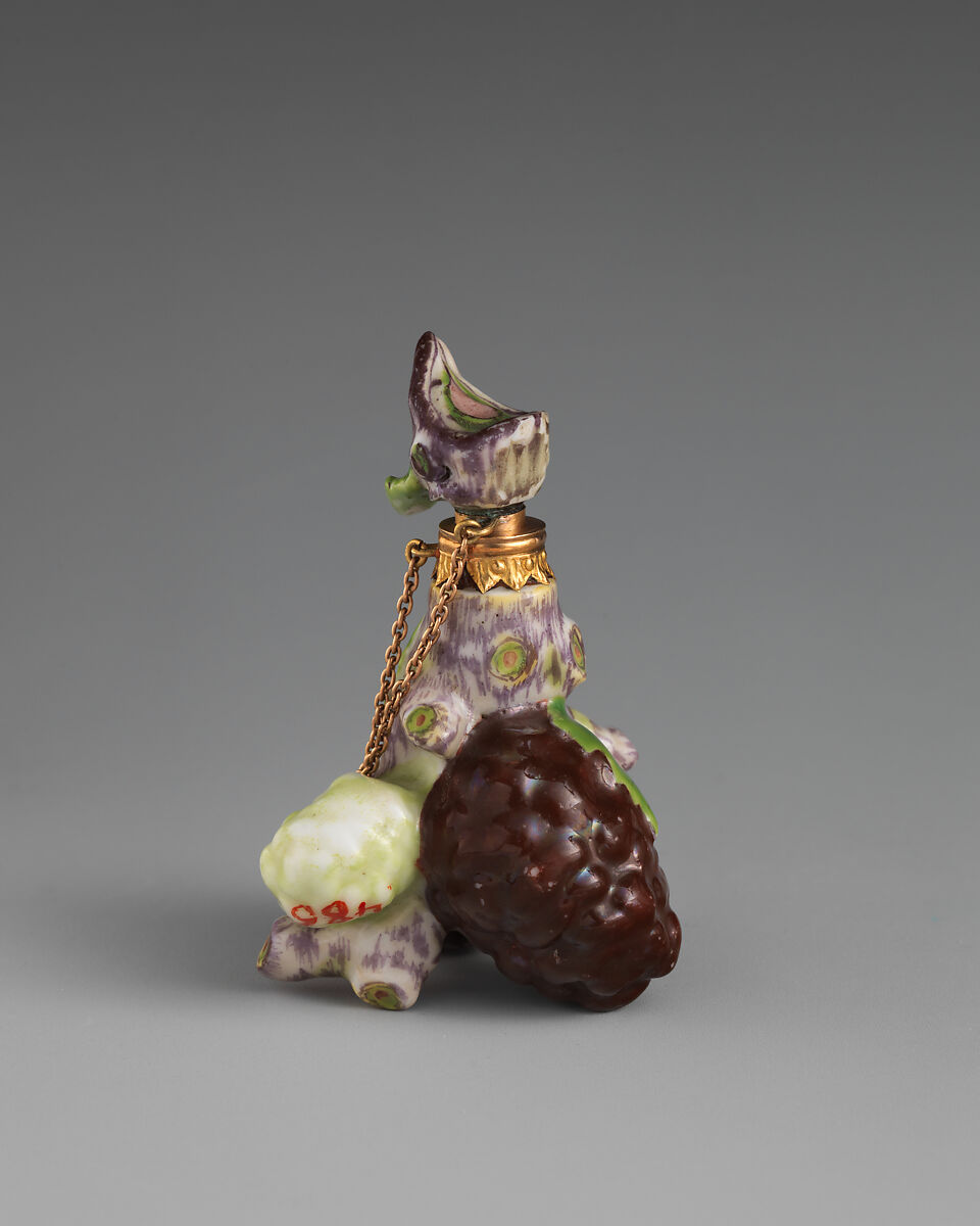 Fruit cluster, Chelsea Porcelain Manufactory (British, 1745–1784, Red Anchor Period, ca. 1753–58), Soft-paste porcelain, British, Chelsea