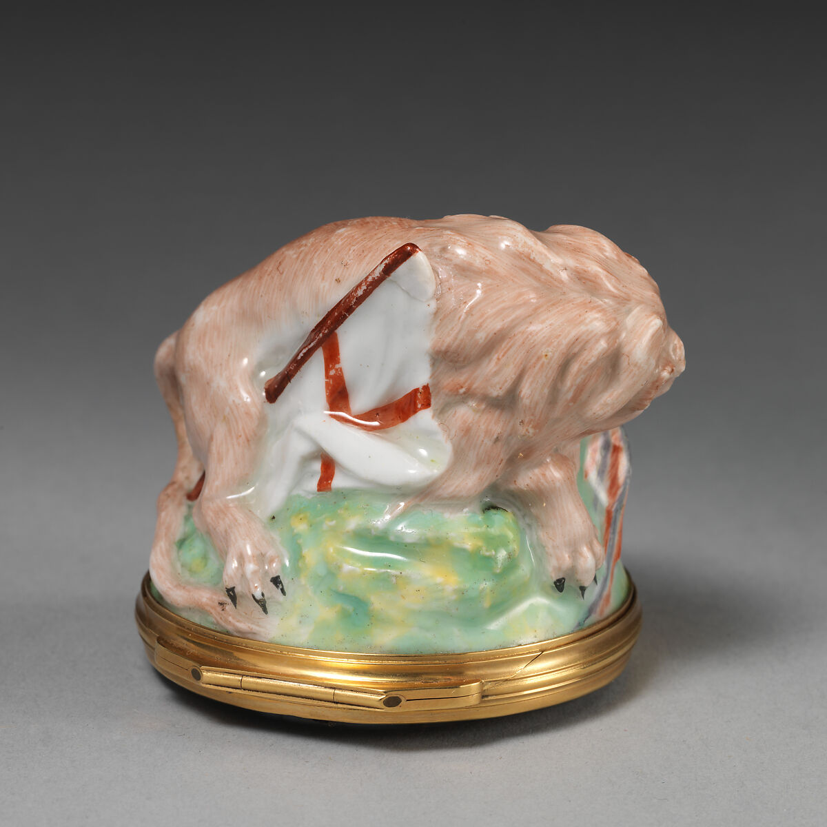 Lion and cock, Chelsea Porcelain Manufactory (British, 1745–1784, Gold Anchor Period, 1759–69), Soft-paste porcelain, agate, gold, British, Chelsea