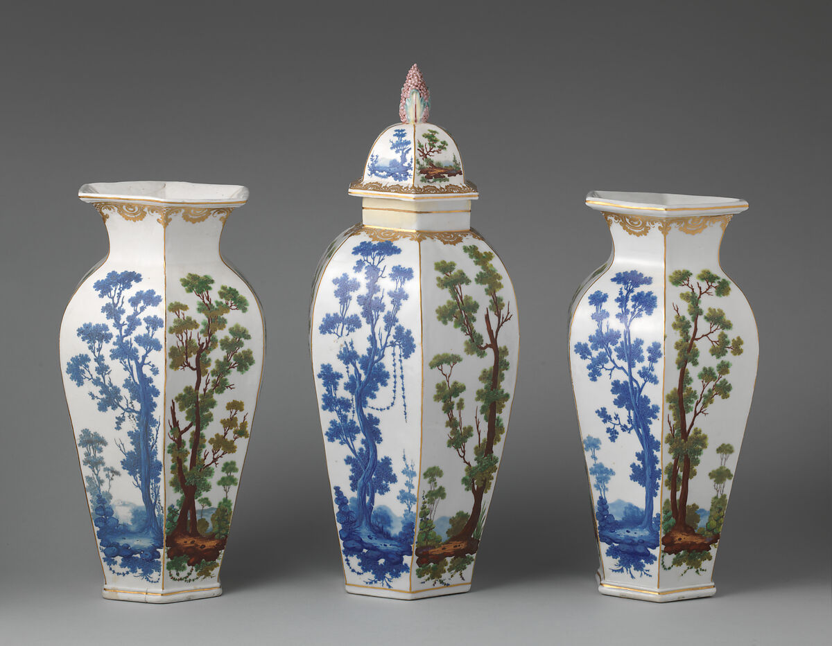 Beaker (part of a garniture), Bristol (British), Hard-paste porcelain, British, Bristol
