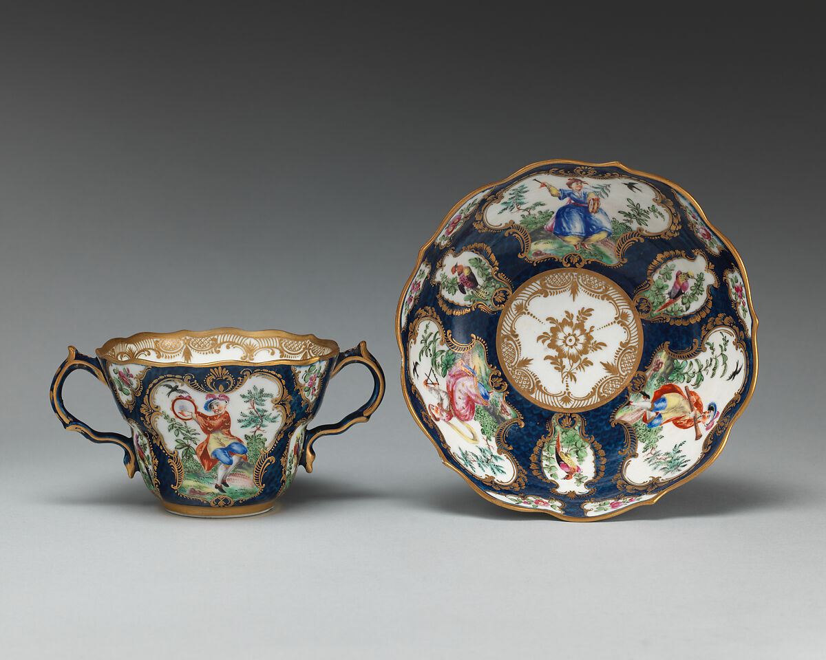 Cup and saucer, Worcester factory (British, 1751–2008), Soft-paste porcelain, British, Worcester 