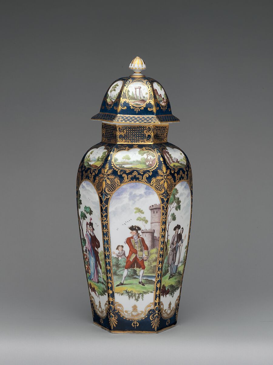 Jar with cover, Worcester factory (British, 1751–2008), Soft-paste porcelain decorated in polychrome enamels, gold, underglaze blue ground, British, Worcester 