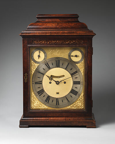 Table or bracket clock