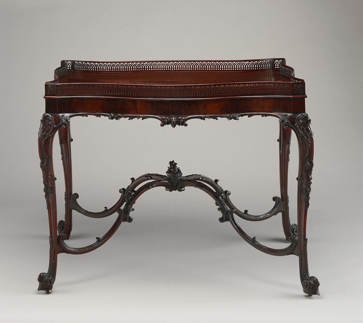 China table, After a design by Thomas Chippendale (British, baptised Otley, West Yorkshire 1718–1779 London), Mahogany, British