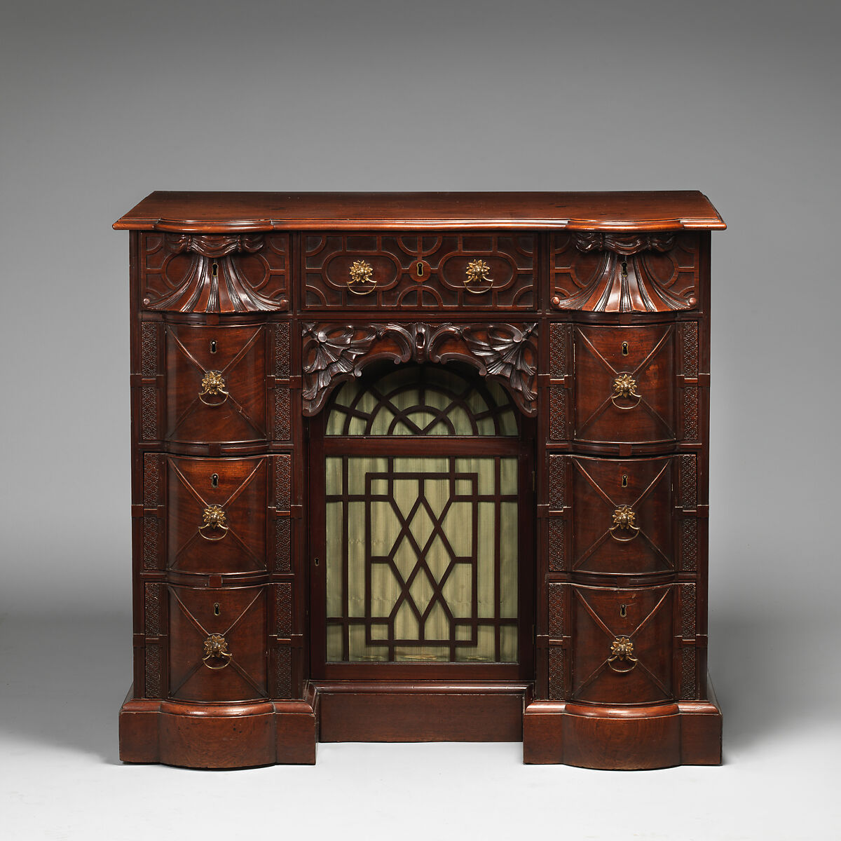 Kneehole writing table, Mahogany, mahogany veneer, gilt bronze, British 