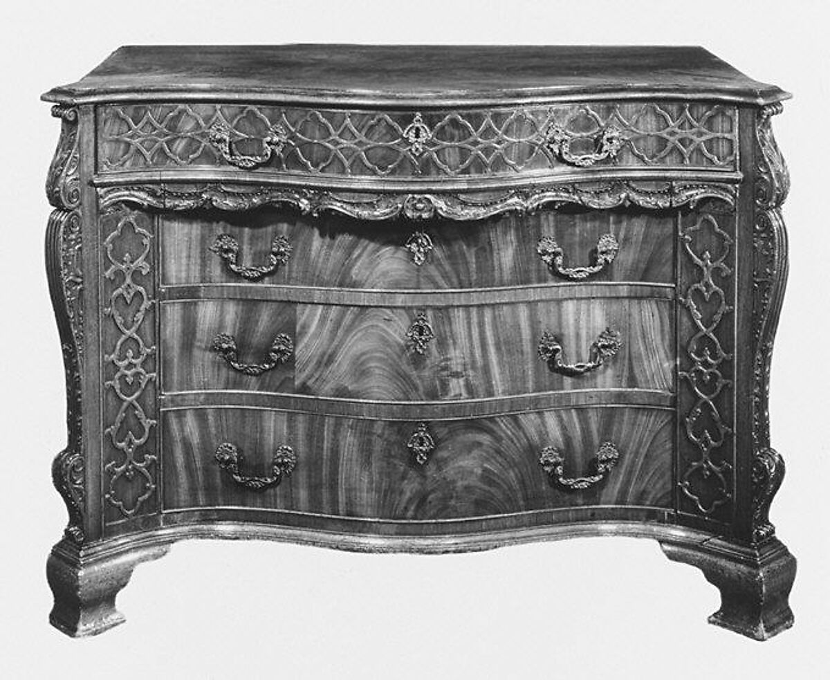 Commode, Mahogany and mahogany veneer, gilt bronze, British 