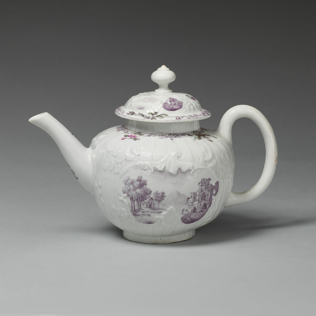 Teapot with ruins, Worcester factory (British, 1751–2008), Soft-paste porcelain with enamel decoration, British 