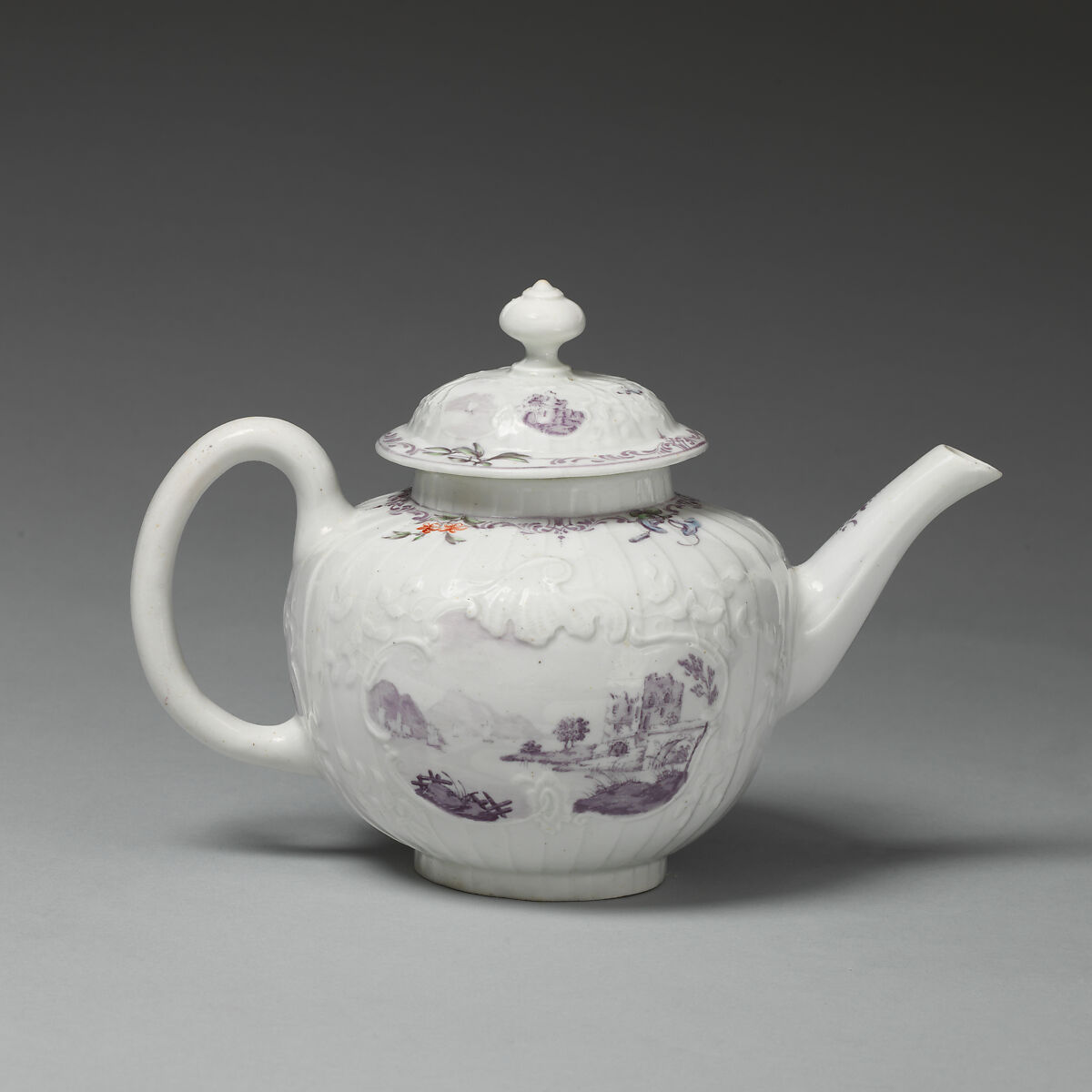 Teapot with ruins, Worcester factory (British, 1751–2008), Soft-paste porcelain with enamel decoration, British