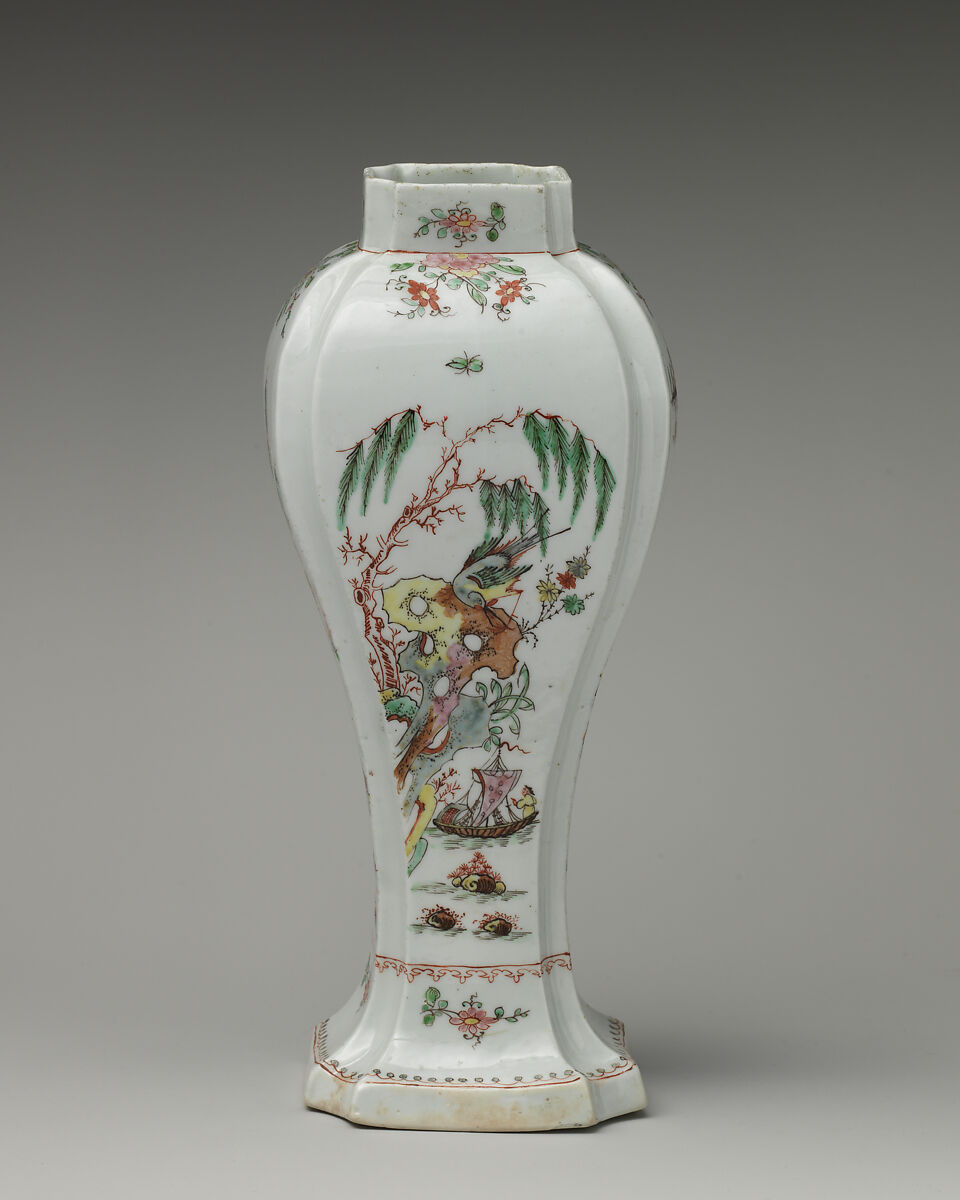 Vase, Worcester factory (British, 1751–2008), Soft-paste porcelain decorated in polychrome enamels, British, Worcester 