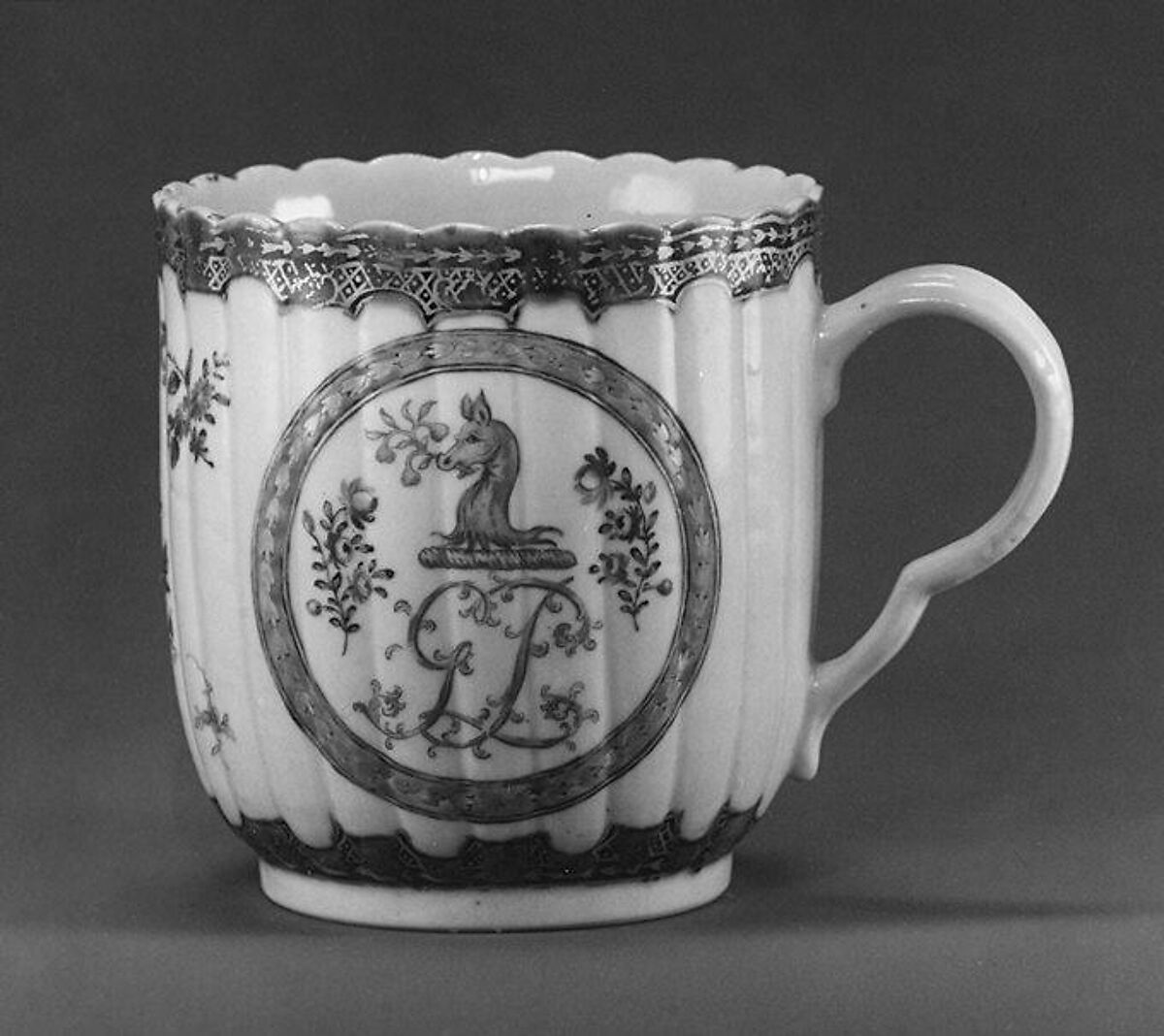 Cup and saucer, Hard-paste porcelain, Chinese, for British market