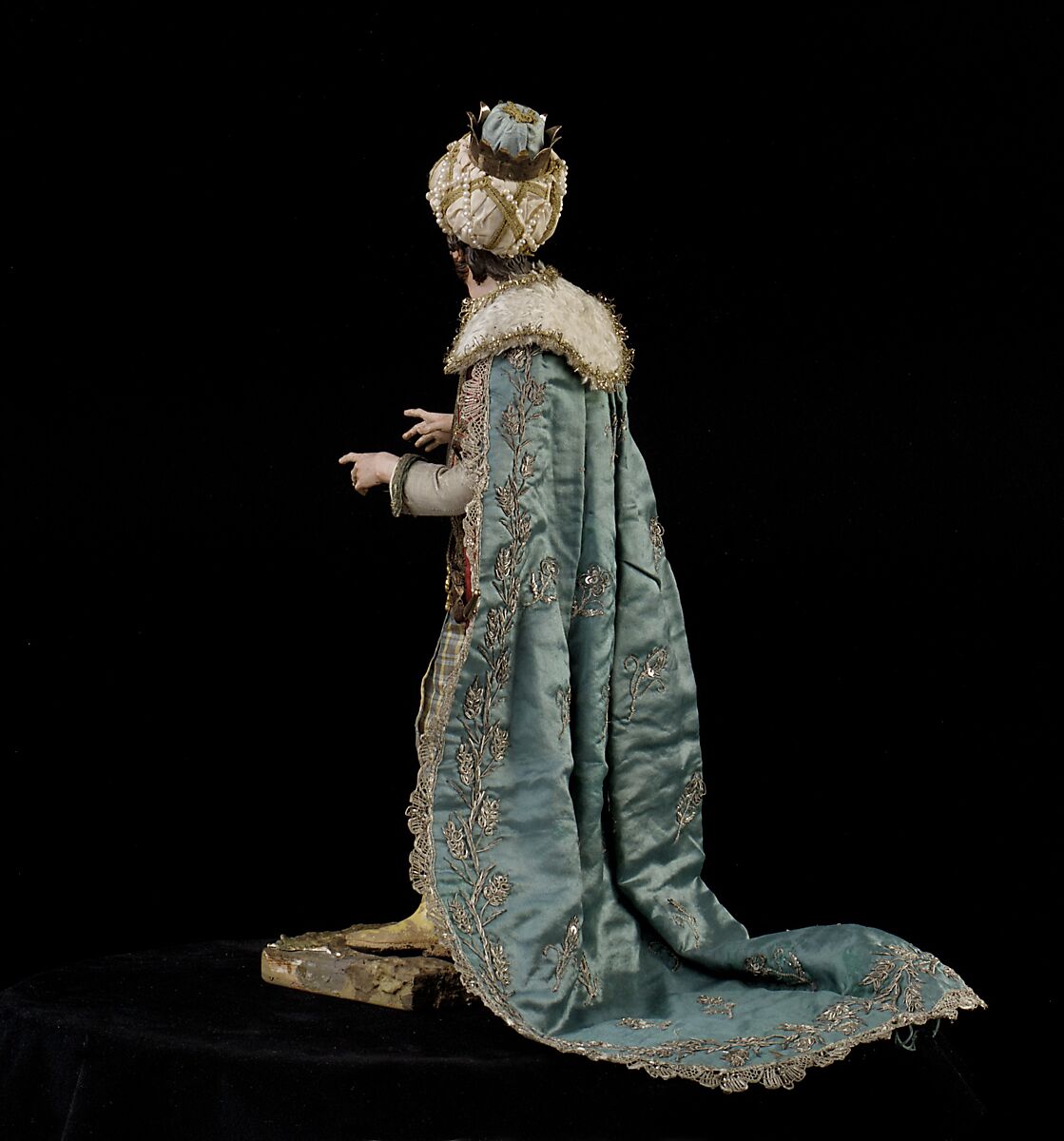 King, Nicola Ingaldi (active late 18th–early 19th century), Polychromed terracotta head and wooden limbs; body of wire wrapped in tow; satin, silk and velvet garments; silver and metallic thread; silver-gilt sword and crown; leather sheath, Italian, Naples