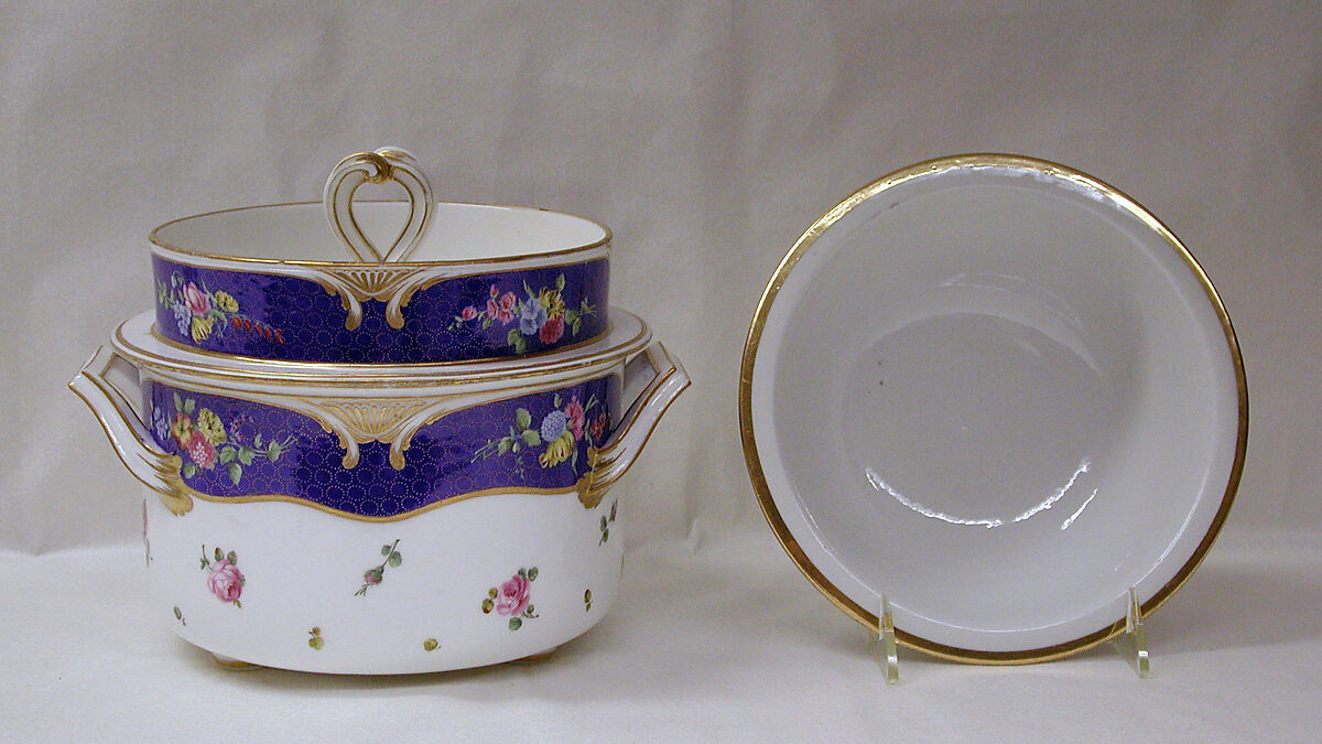 Ice pail with cover and liner (seau à glace), Sèvres Manufactory (French, 1740–present), Soft-paste porcelain, French, Sèvres