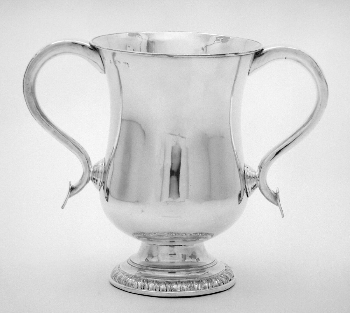 Two-handled cup, John Hoyland and Co., Sheffield plate and wood, British, Sheffield 