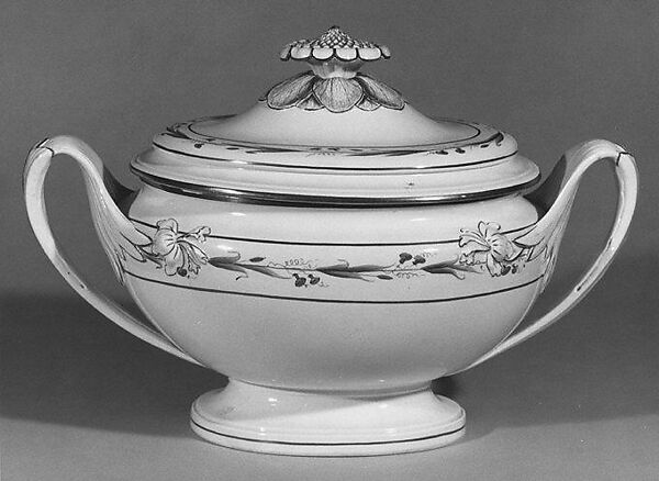 Soup tureen with cover and stand, Wedgwood and Co., Creamware, British, Staffordshire 