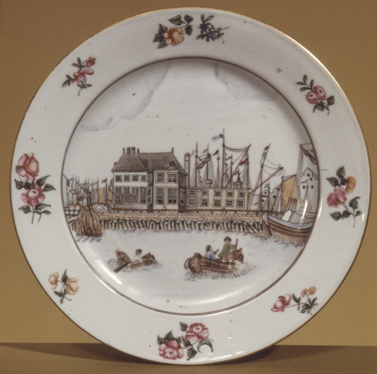 Plate, Hard-paste porcelain, Chinese, for Dutch market 