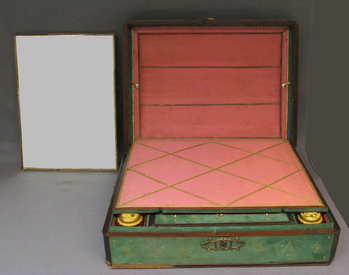 Nécessaire, Wood, shagreen, silk, tortoiseshell with gold mounts, steel, British, London