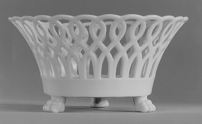 Fruit dish, Hard-paste porcelain, French, probably Paris