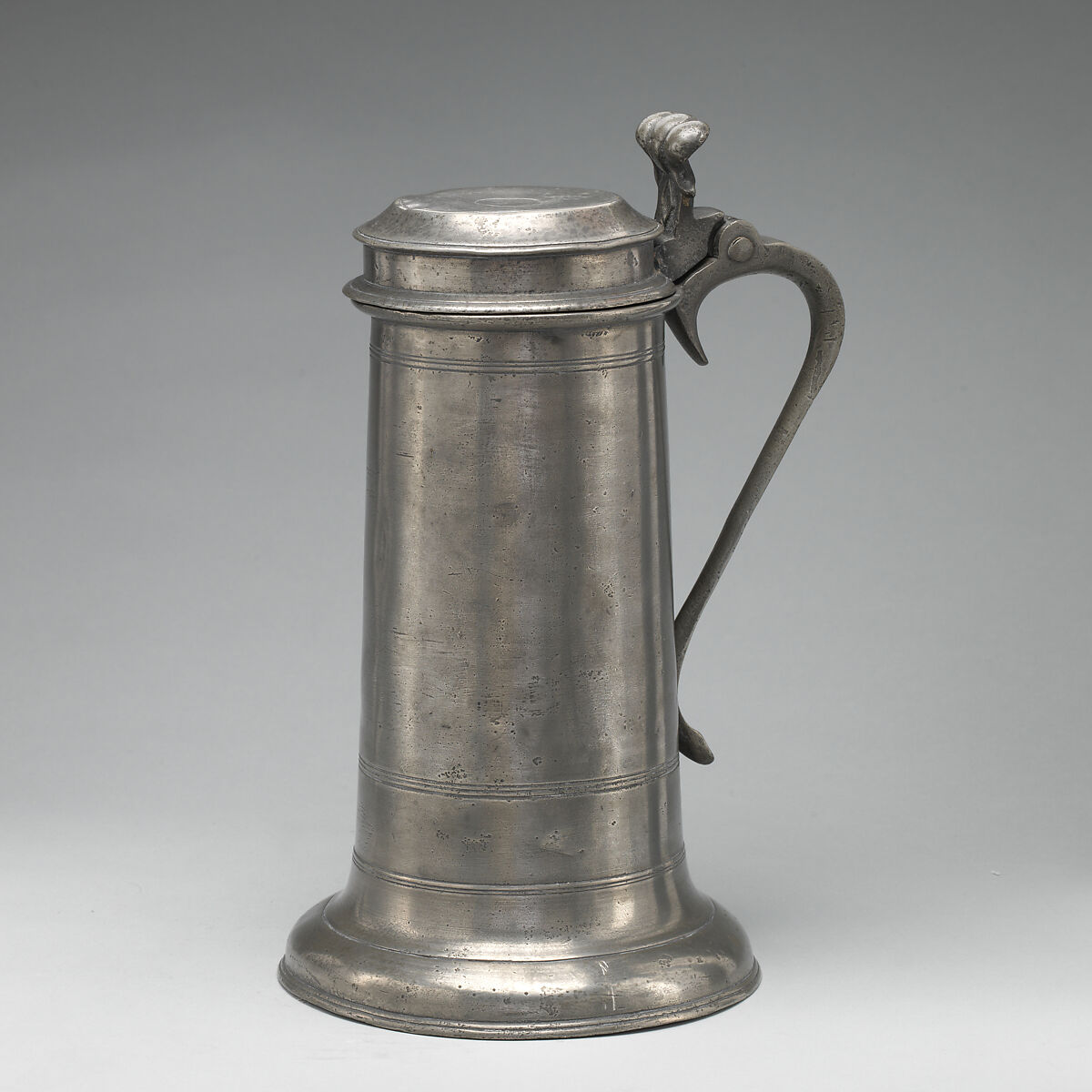 Flagon, T. S. (British (possibly for Thomas Stone, recorded 1667, or Thomas Smith, recorded 1669)), Pewter, British 