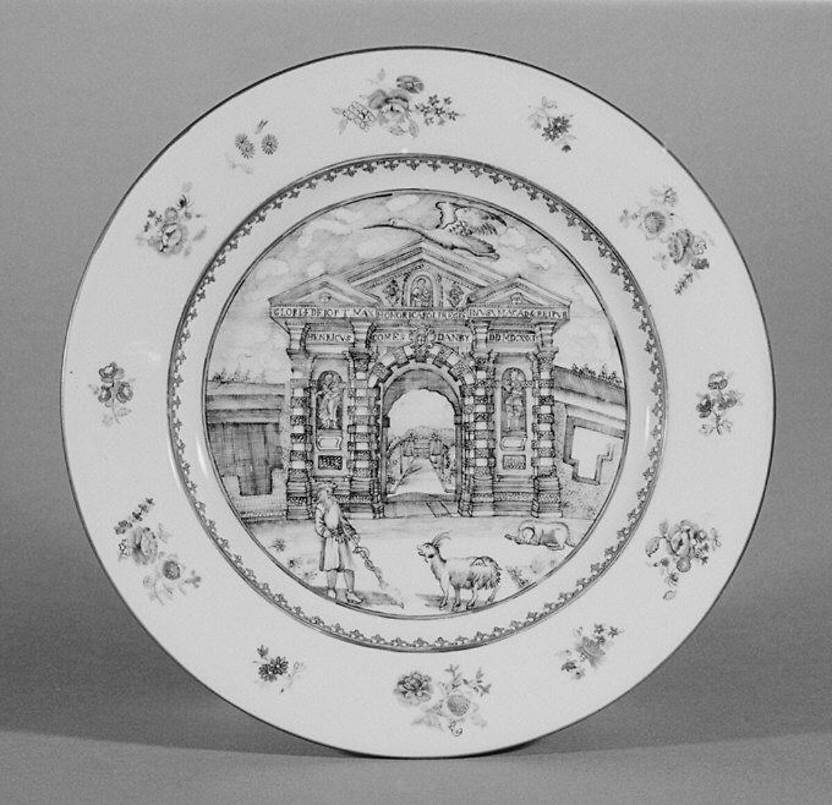 Plate, Hard-paste porcelain, Chinese, for British market
