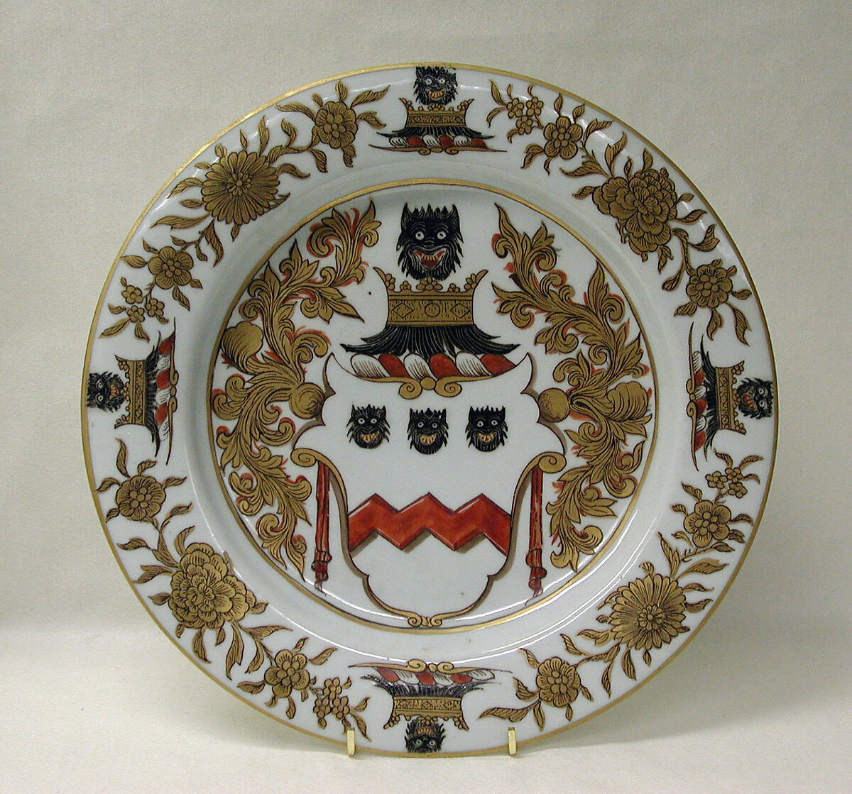 Plate, Hard-paste porcelain, Chinese, for British market 