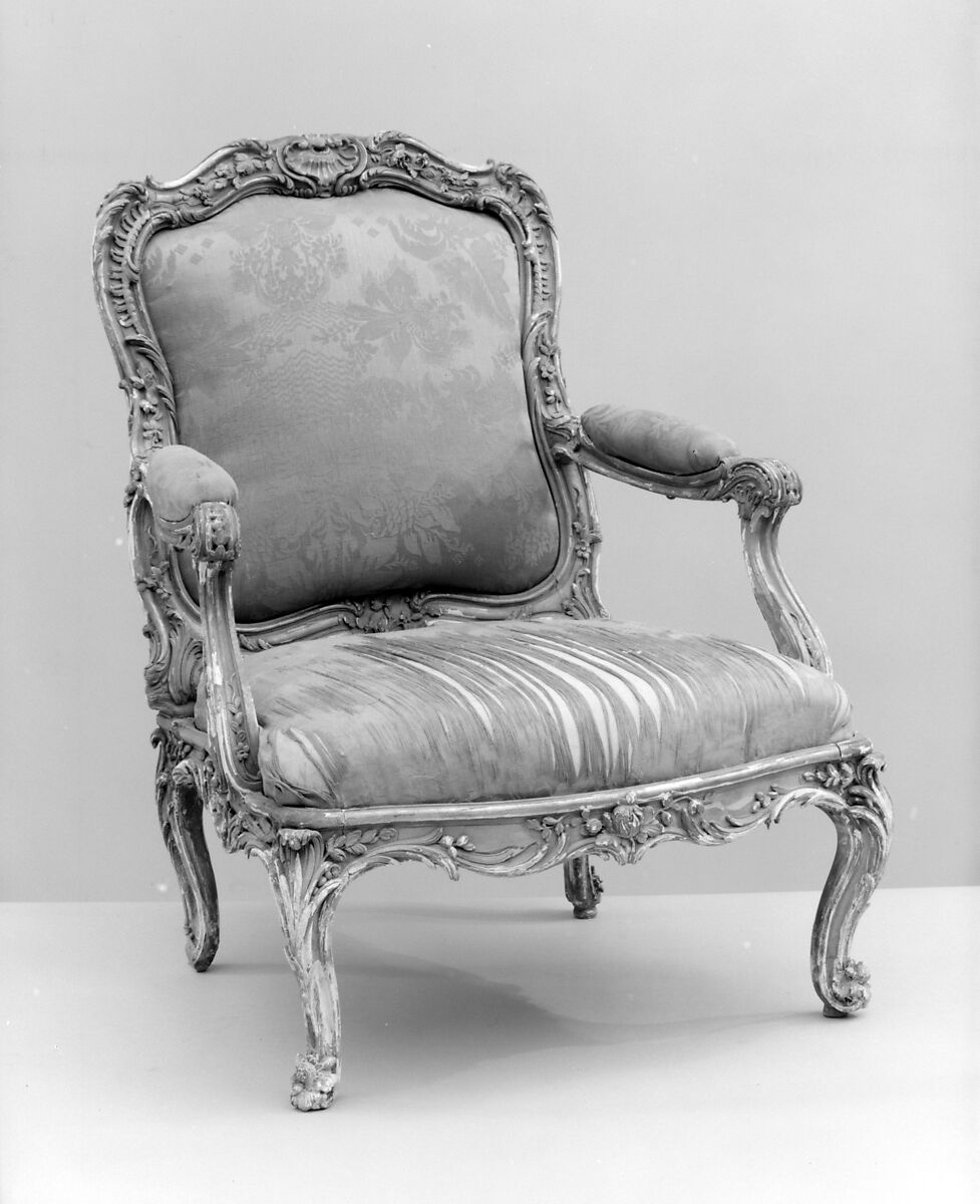 Armchair (part of a set), Nicolas-Quinibert Foliot (1706–1776, warden 1750/52), Beechwood, gilded, French, Paris 