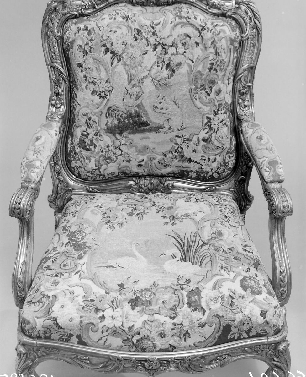 Armchair (fauteuil à la reine) (part of a set), Frame by Nicolas-Quinibert Foliot (1706–1776, warden 1750/52), Carved and gilded beech; wool and silk tapestry, French, Paris