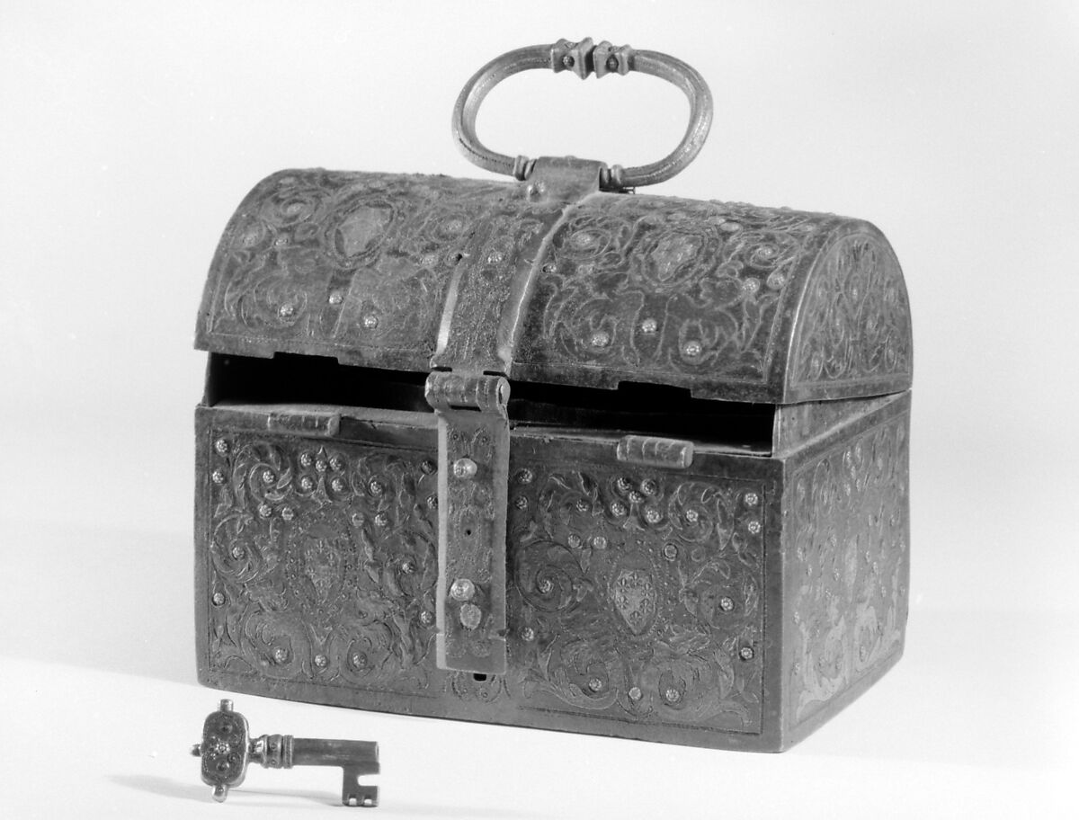 Casket, Iron, gold, probably Northern Italian 