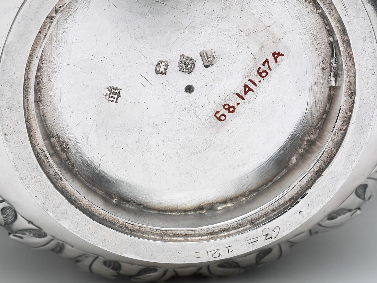 Two-handled cup with cover, I H (British, mid–late 17th century), Silver, British, London