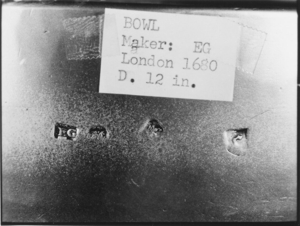 Punch bowl, E. G., London (active 1669–81), Silver, British, London