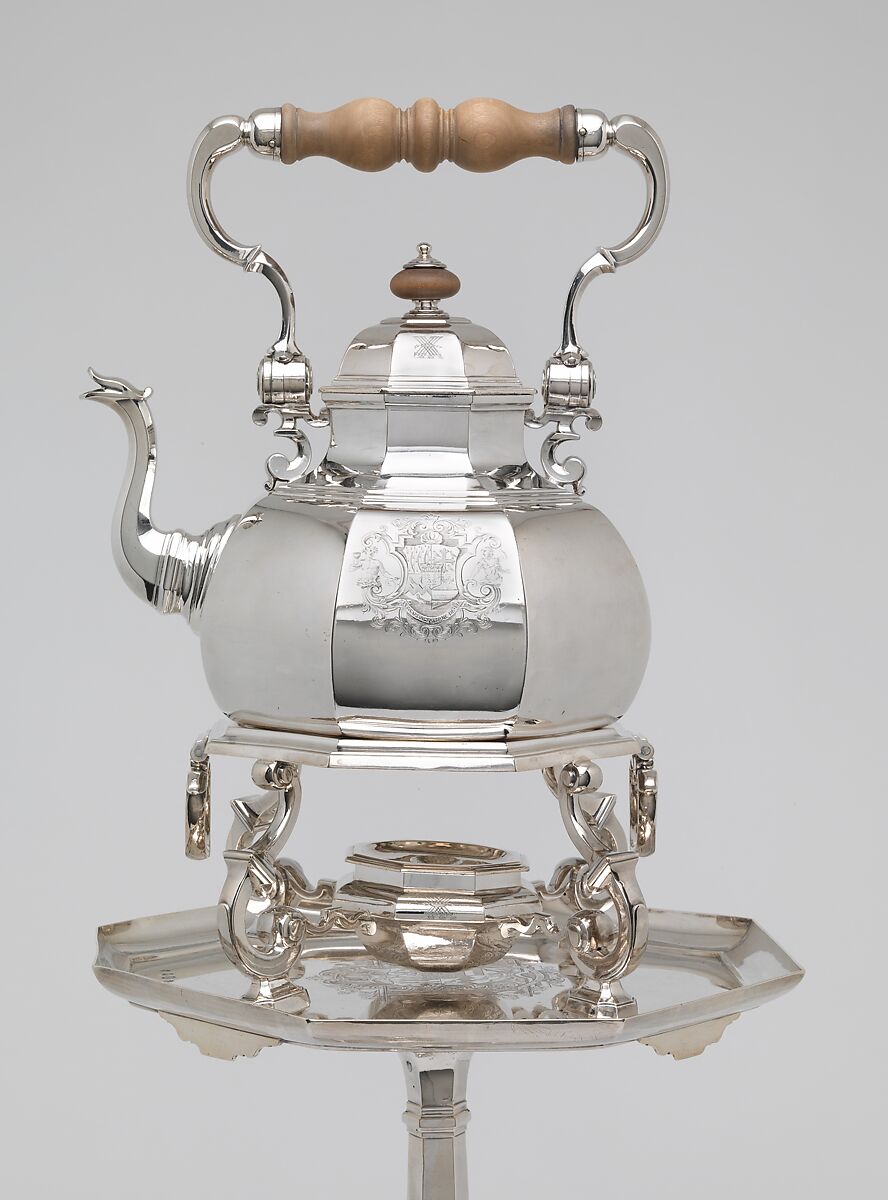 Teakettle, lamp, and table, Simon Pantin I (British, ca. 1672–1728), Silver, wood, British, London