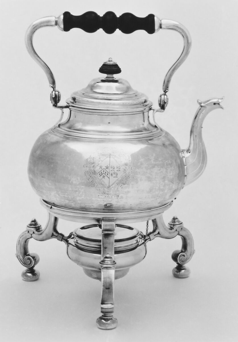 Kettle and lamp stand, Lewis Mettayer (British, active 1700–died 1740), Silver, wood, British, London 