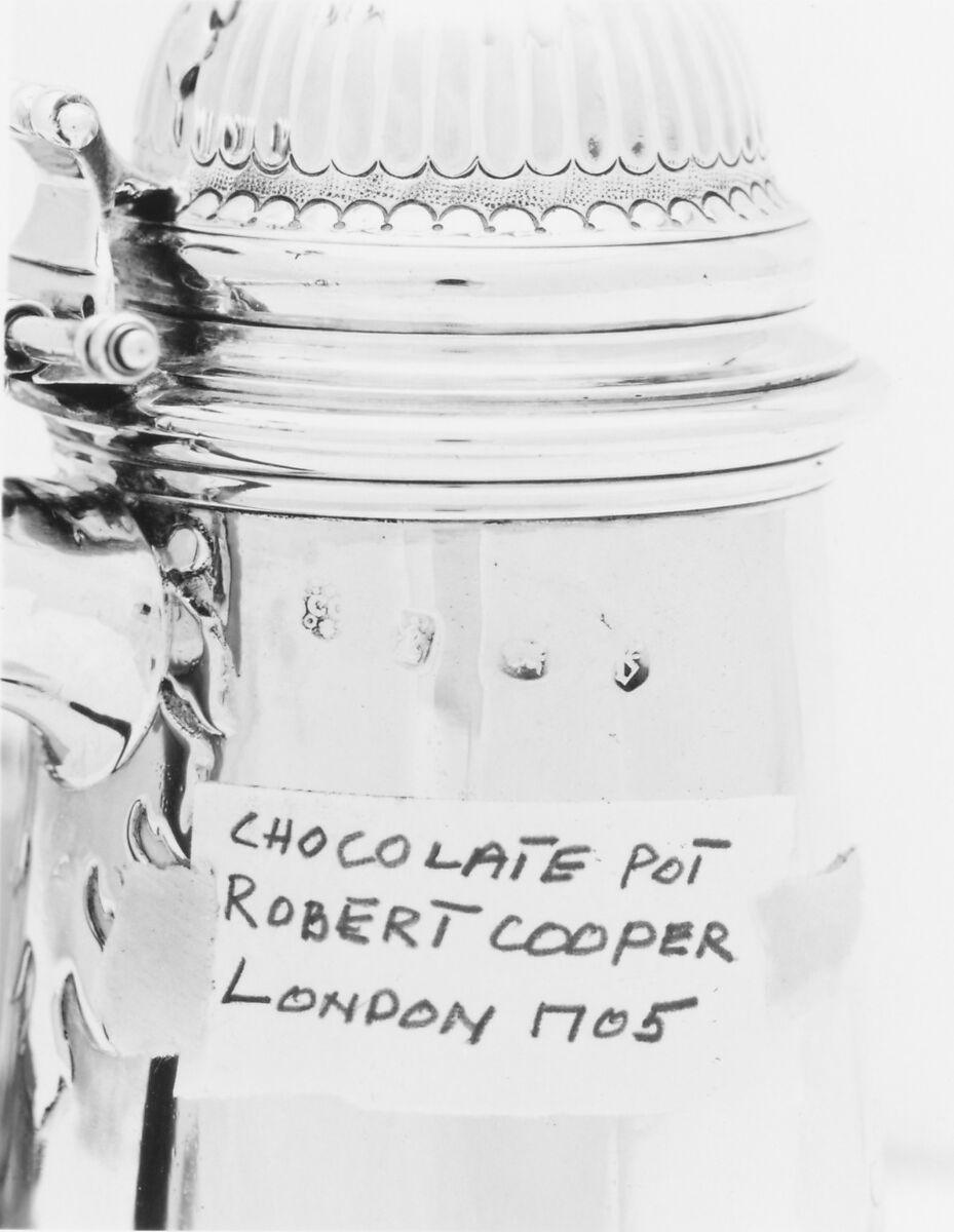 Chocolate pot, Robert Cooper (active 1670–1717 or later), Silver, wood, British, London