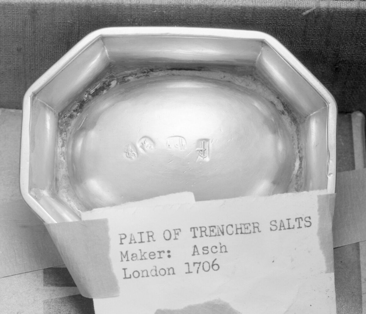 Pair of salt trenchers, Thomas Ash (active 1652–1712), Silver, British, London