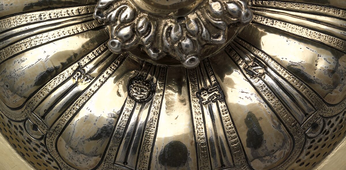Cup with Cover, R W (British), Mother-of-pearl, with gilded silver mounts, British, London