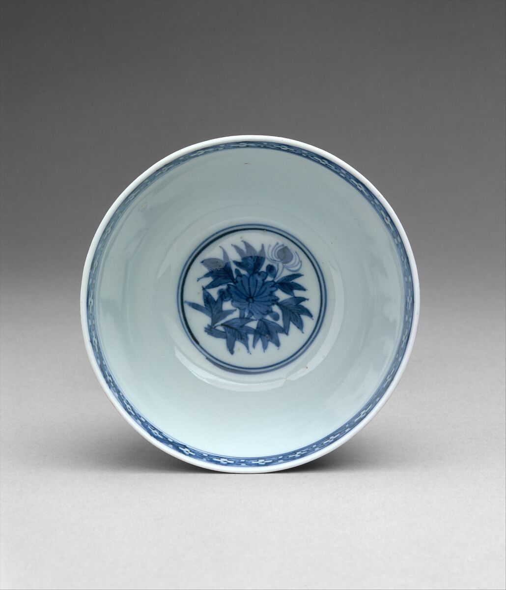 Cup and cover, Mounts by Affabel Partridge (British, active ca. 1551–1580), Porcelain, gilded silver, British, London mounts and Chinese porcelain