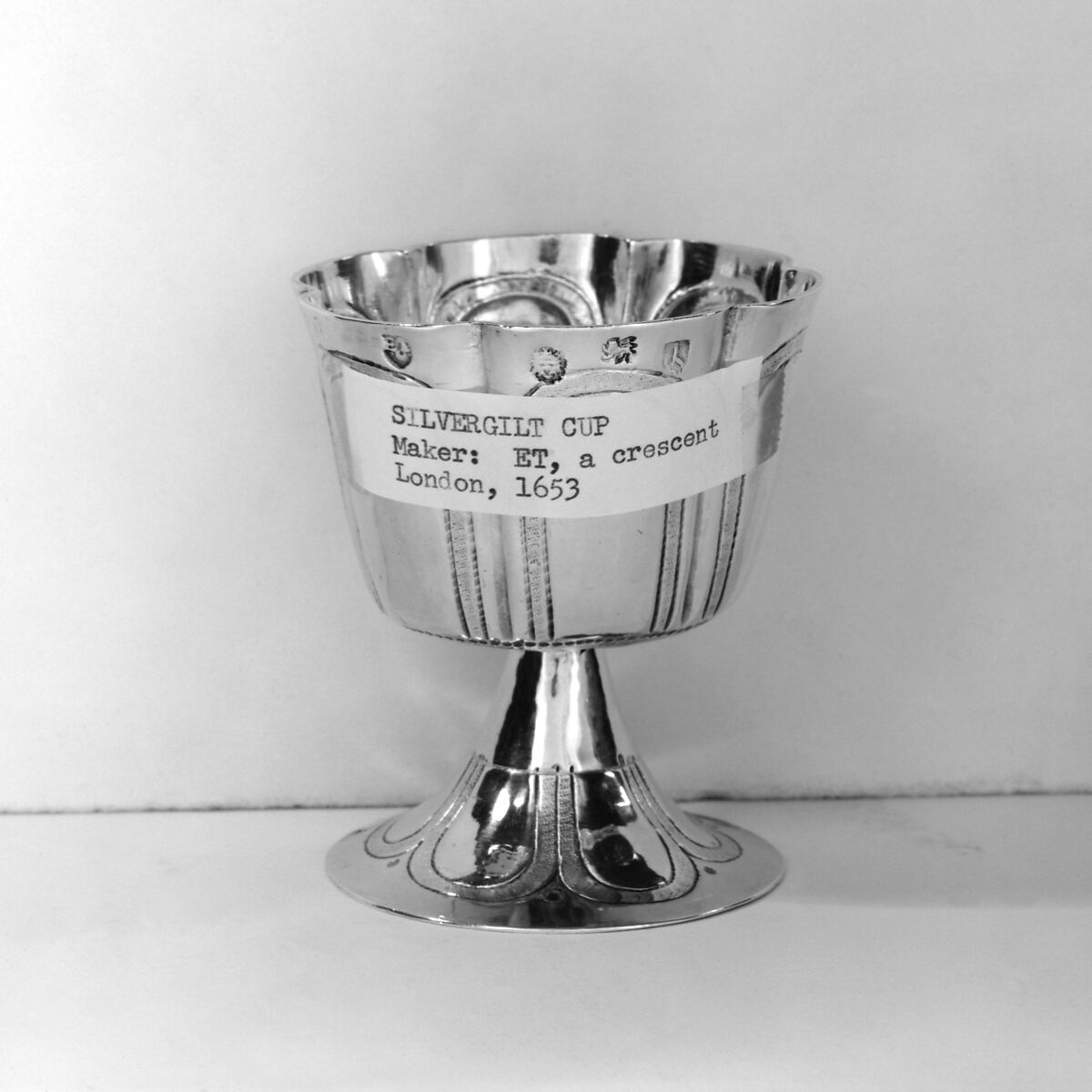 Wine cup, E. T., London (ca. 1653–1663), Silver gilt, British, London