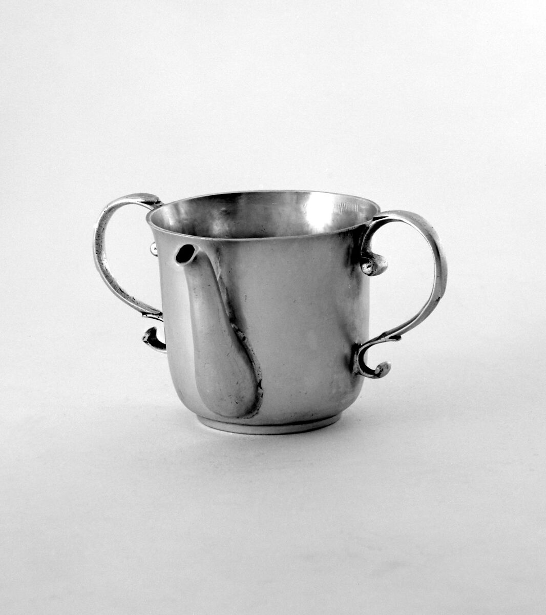 Feeding cup, Thomas Holland I (active 1707–18), Silver, British, London 