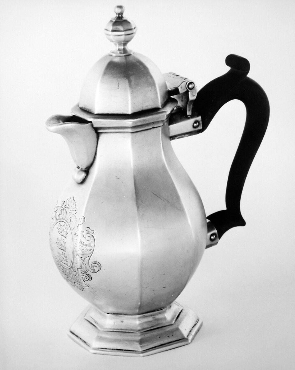 Jug with cover, James Fraillon (active 1706–1727/28), Silver, wood, British, London 