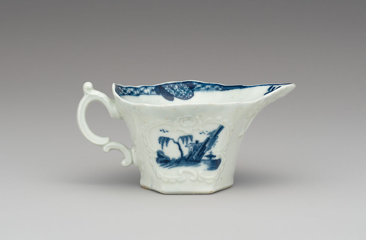 Cream jug, Worcester factory (British, 1751–2008), Soft-paste porcelain, British, Worcester 