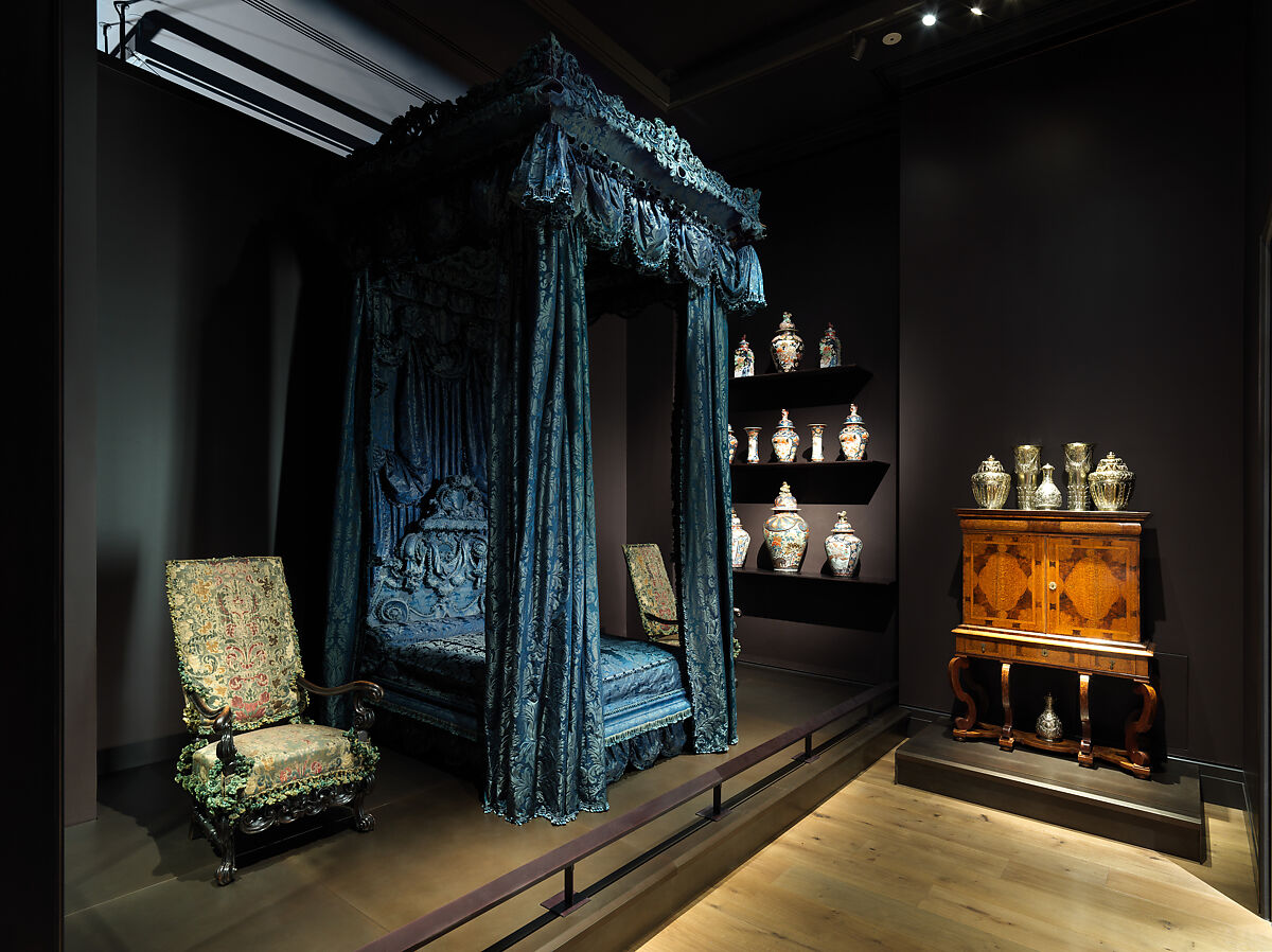 State bed from Hampton Court, Herefordshire, Wood covered in blue silk damask, British 