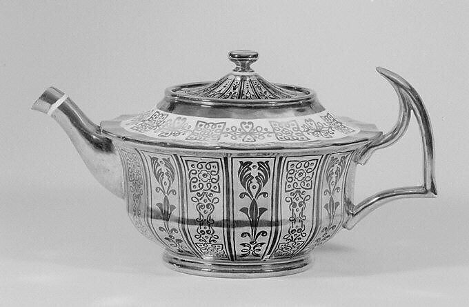 Teapot with cover (part of a tea service), Imperial Porcelain Manufactory, St. Petersburg (Russian, 1744–present), Hard-paste porcelain, Russian, St. Petersburg 