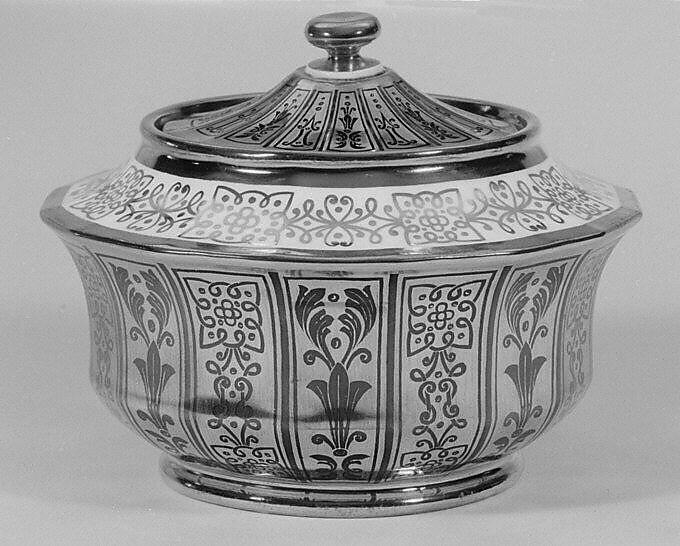 Sugar bowl (part of a coffee and tea service), Imperial Porcelain Manufactory, St. Petersburg (Russian, 1744–present), Hard-paste porcelain, Russian, St. Petersburg 