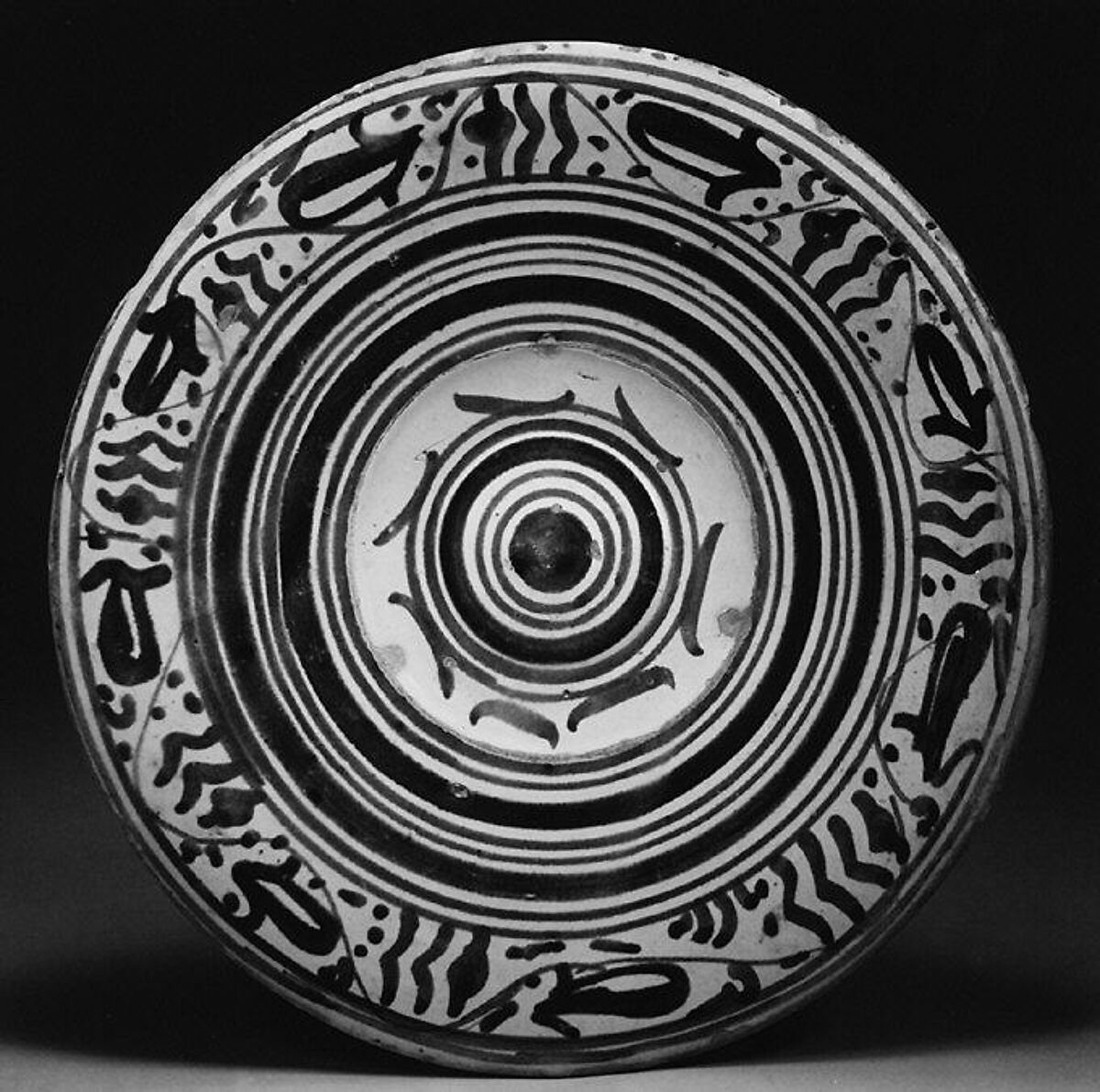 Plate, Tin-glazed earthenware, Spanish, Seville