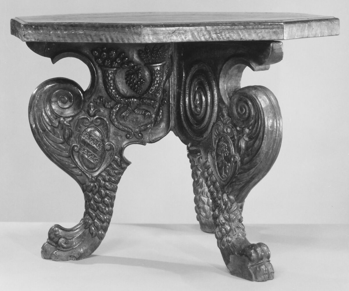 Octagonal table, Walnut, Italian, Tuscany 