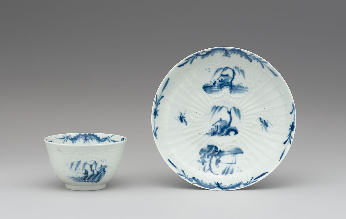 Teabowl and saucer, Worcester factory (British, 1751–2008), Soft-paste porcelain, British, Worcester 