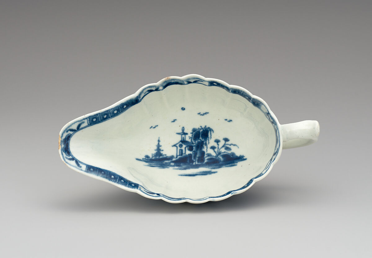 Sauceboat, Worcester factory (British, 1751–2008), Soft-paste porcelain, British, Worcester