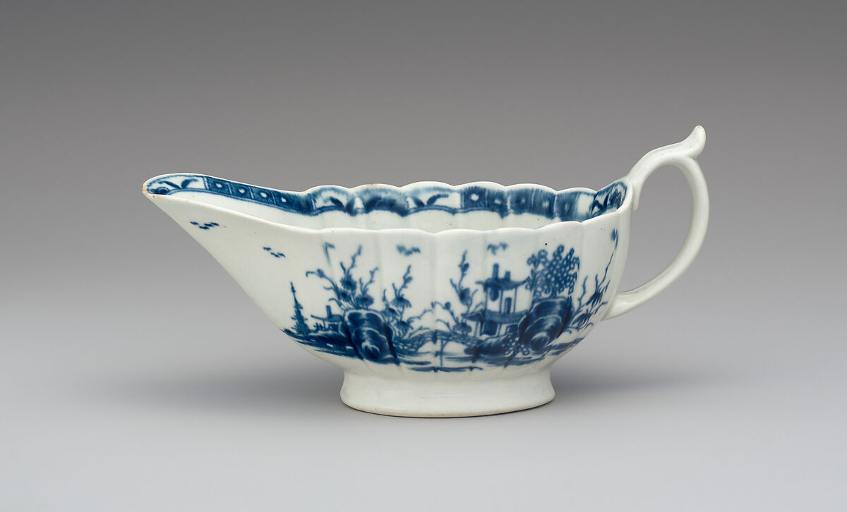 Sauceboat, Worcester factory (British, 1751–2008), Soft-paste porcelain, British, Worcester