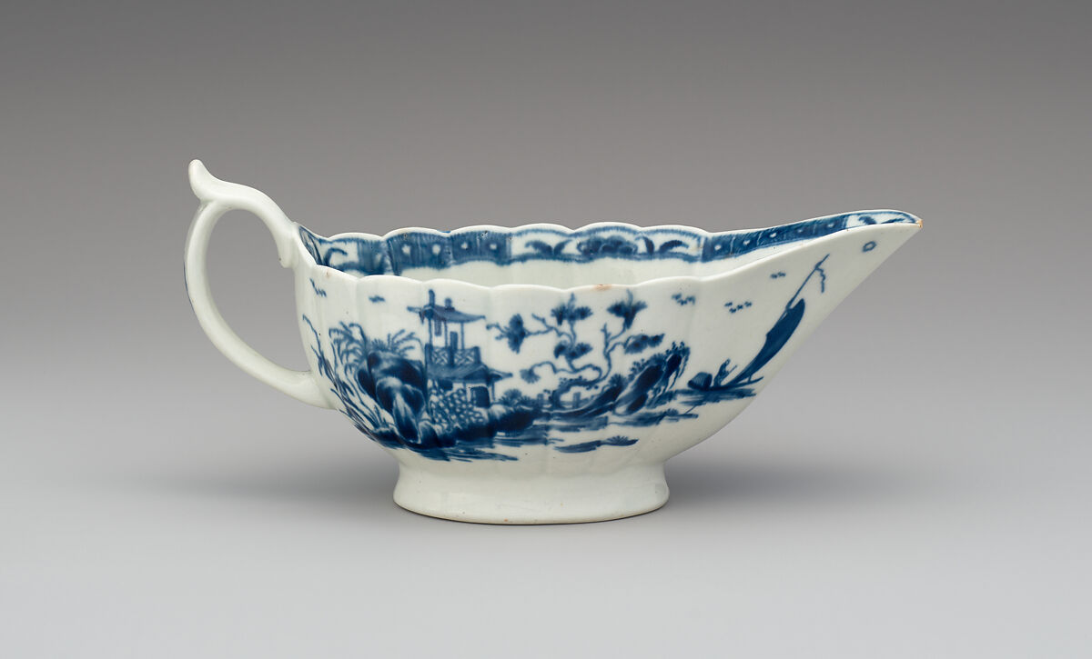 Sauceboat, Worcester factory (British, 1751–2008), Soft-paste porcelain, British, Worcester 