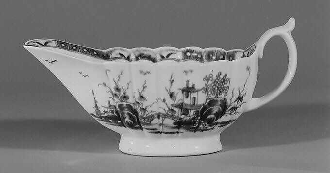 Sauceboat, Worcester factory (British, 1751–2008), Soft-paste porcelain, British, Worcester 